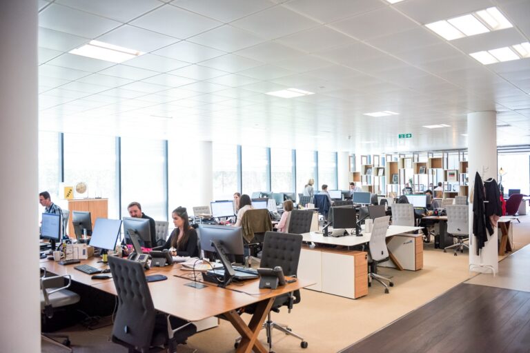 Read more about the article Digital Communication For Employee Engagement At Workplace