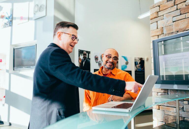 Read more about the article What will help your sales representative to deliver peak performance?