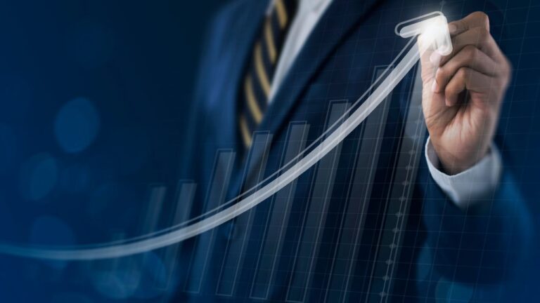 Read more about the article Top Objectives of Training and Development: Boost Performance & Achieve Organisational Goals