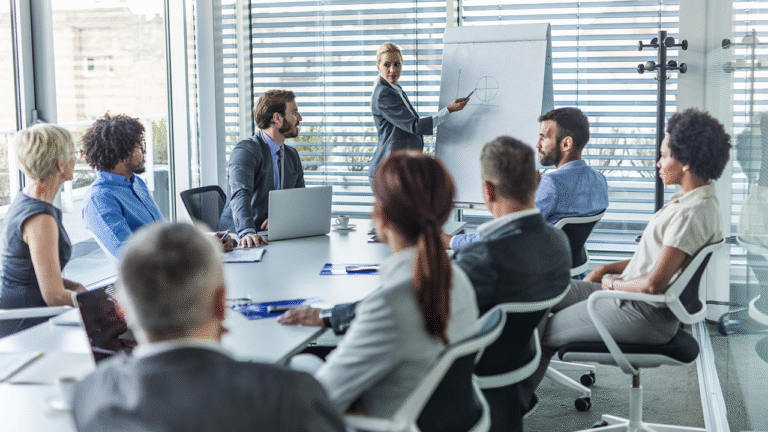 Read more about the article How Retail Companies Use Gamification in Employee Training Programs