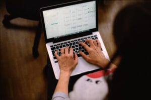 Read more about the article Drip Course Content: Benefits, Strategies, and Best Practices for Online Learning Success