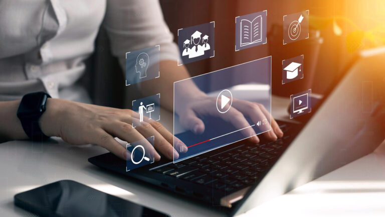 Read more about the article LMS vs MOOC – Which One Is Right for Your Organization?