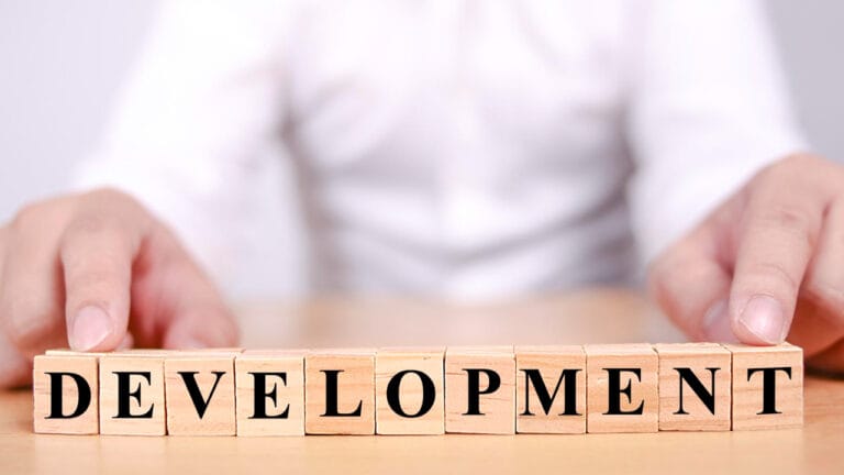 Read more about the article Personal Development Plans (PDPs) – Comprehensive Guide with Examples