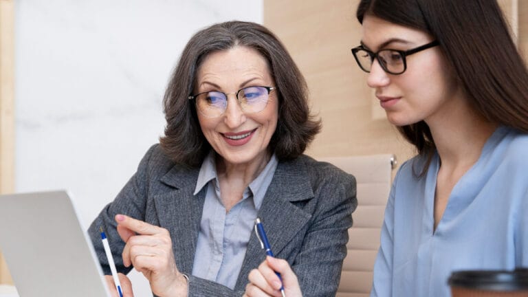 Read more about the article Mentorship Programs Made Easy with an LMS: Key Features for Success