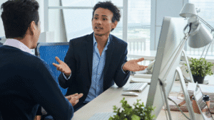 Read more about the article 5 ways to become a better communicator at workplace