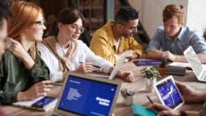Read more about the article LMS for BFSI Compliance Training: Transforming Training While Reducing Compliance Risks