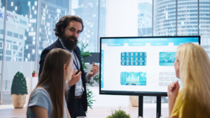 Read more about the article AI-Based Employee Training: From Courses to Continuous Learning